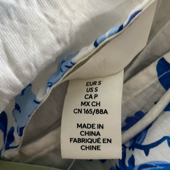V-neck White and Blue Dress NEW SMALL - Picture 6 of 7